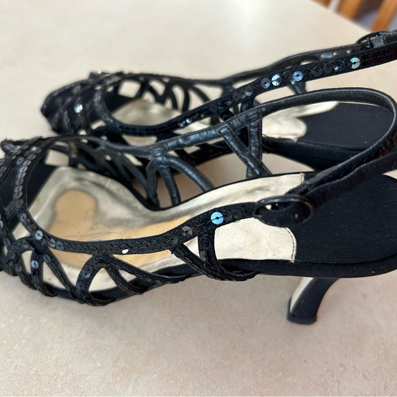 Caparros Caged Peep Toe Black Sequins 3” Heel- Gently Worn Condition - Picture 3 of 7